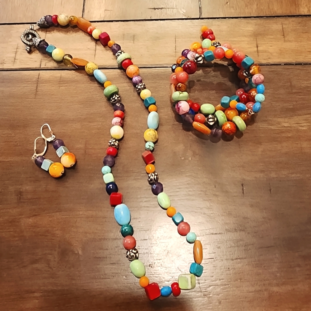 Hand strung jewelry